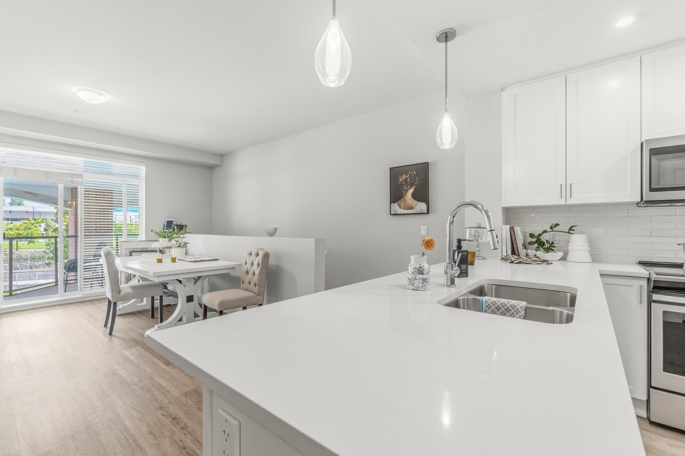 2180 Kelly Avenue — frame 12