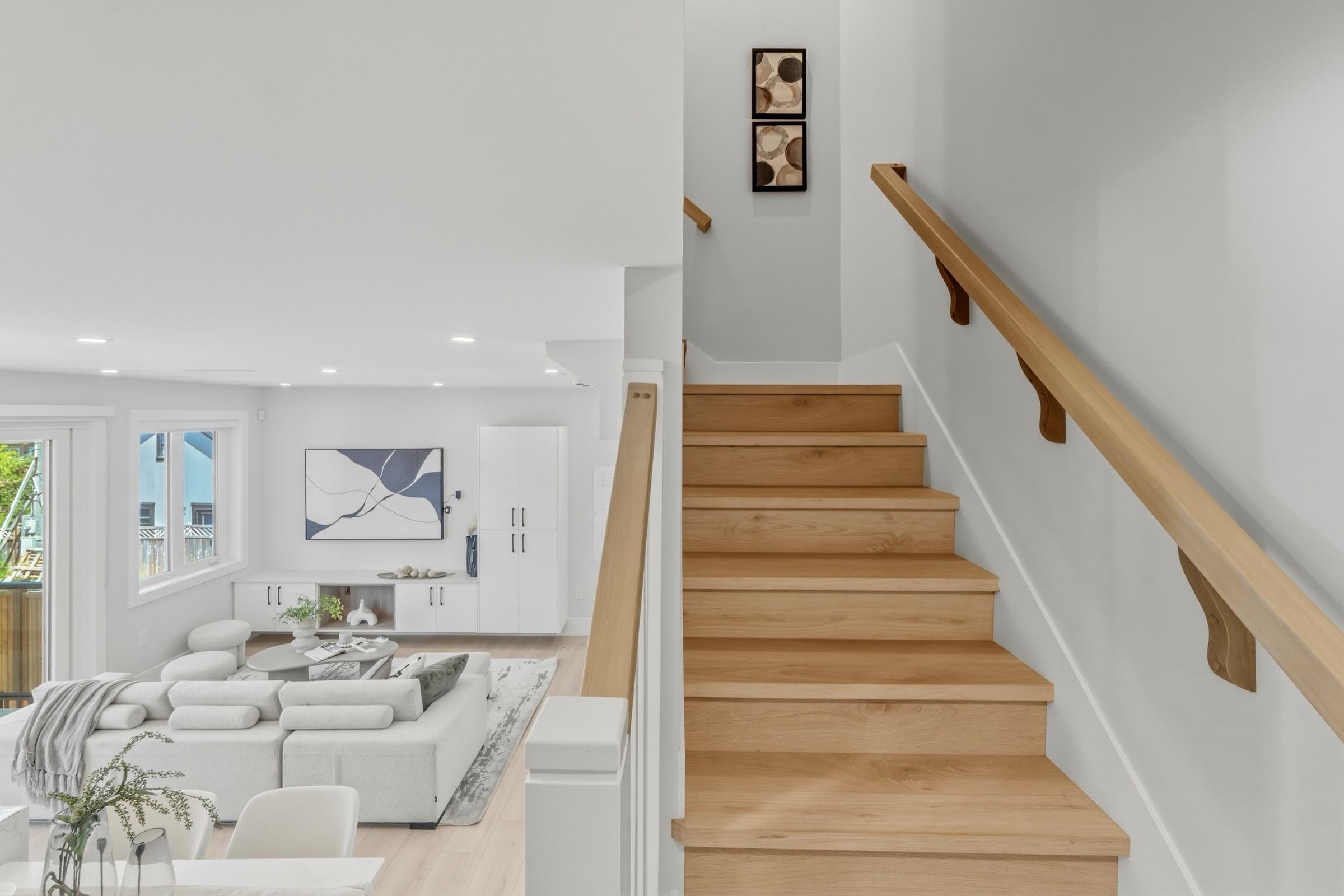 2743 McGill Street — frame 12