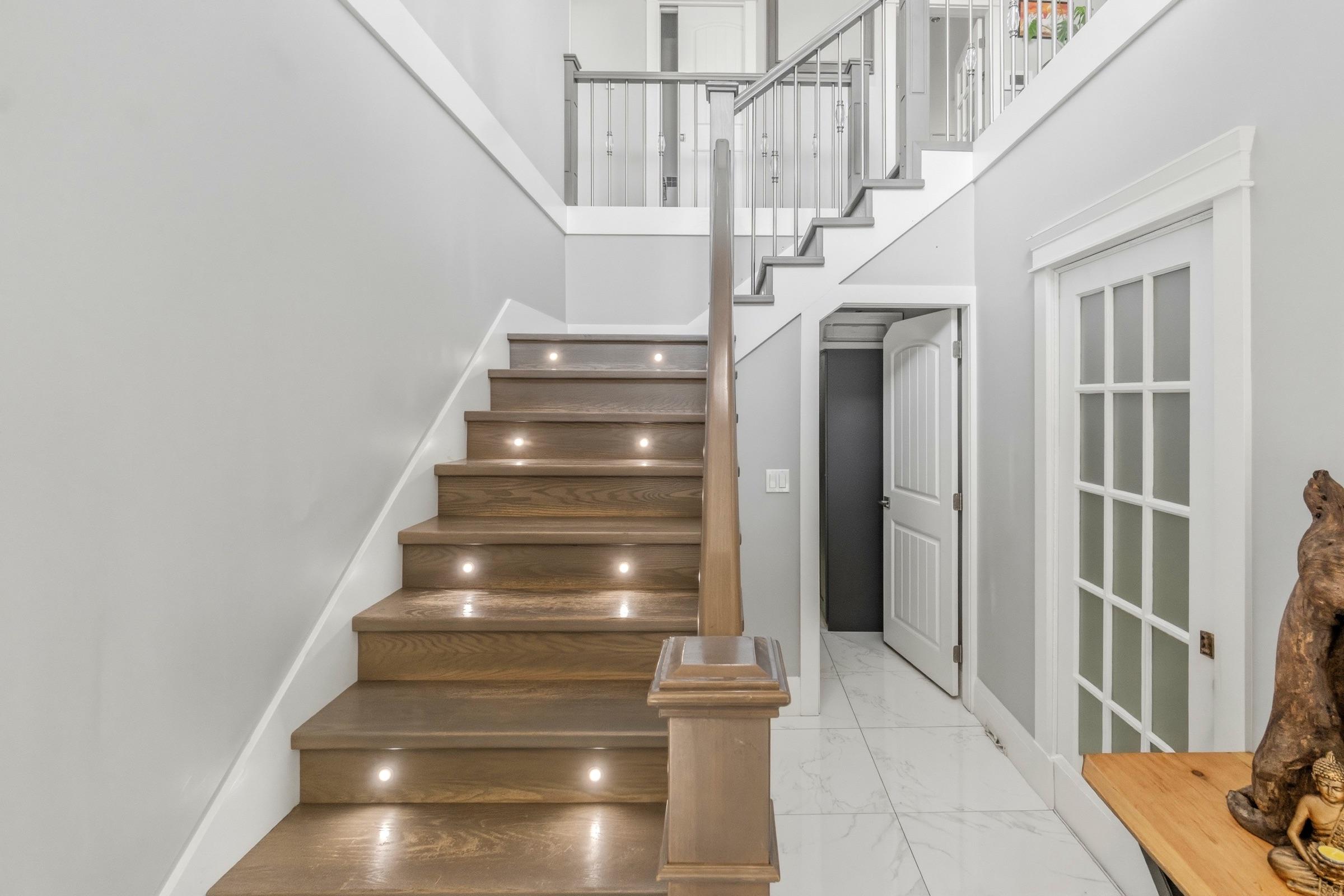 331 East 8th Avenue — frame 13