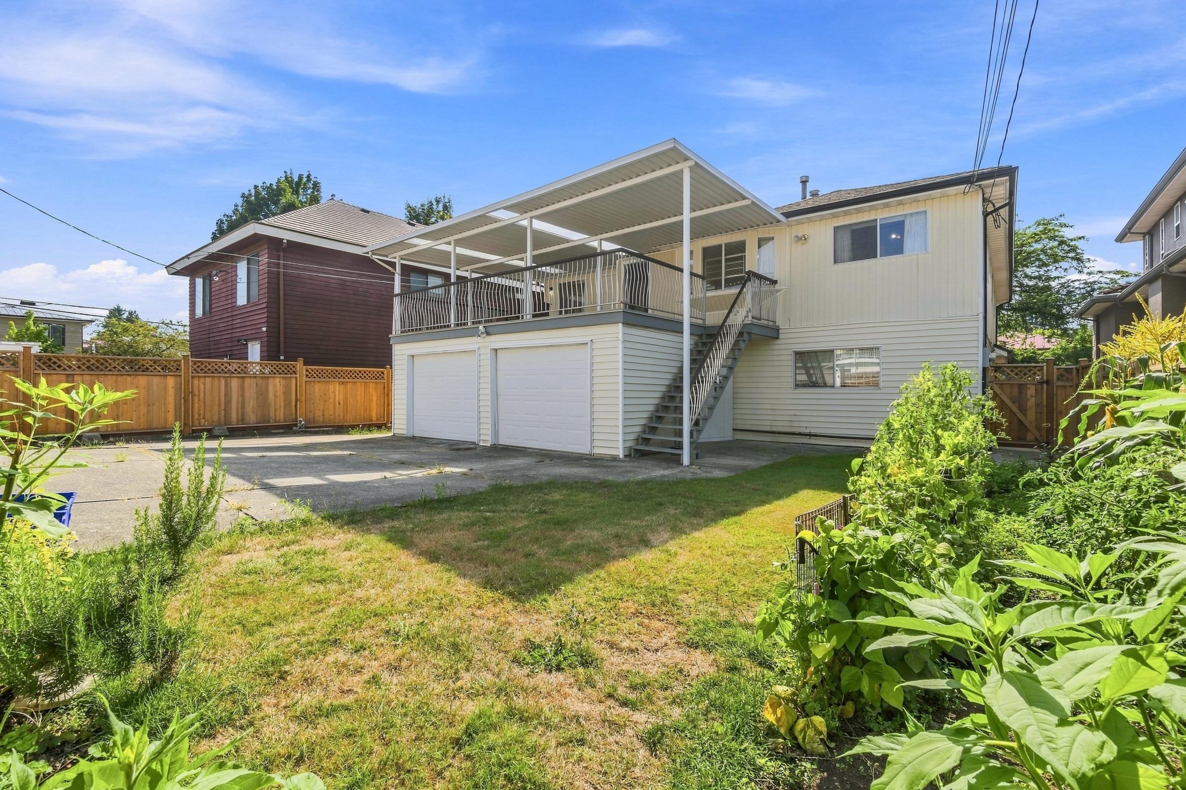 6070 Lanark Street — frame 10