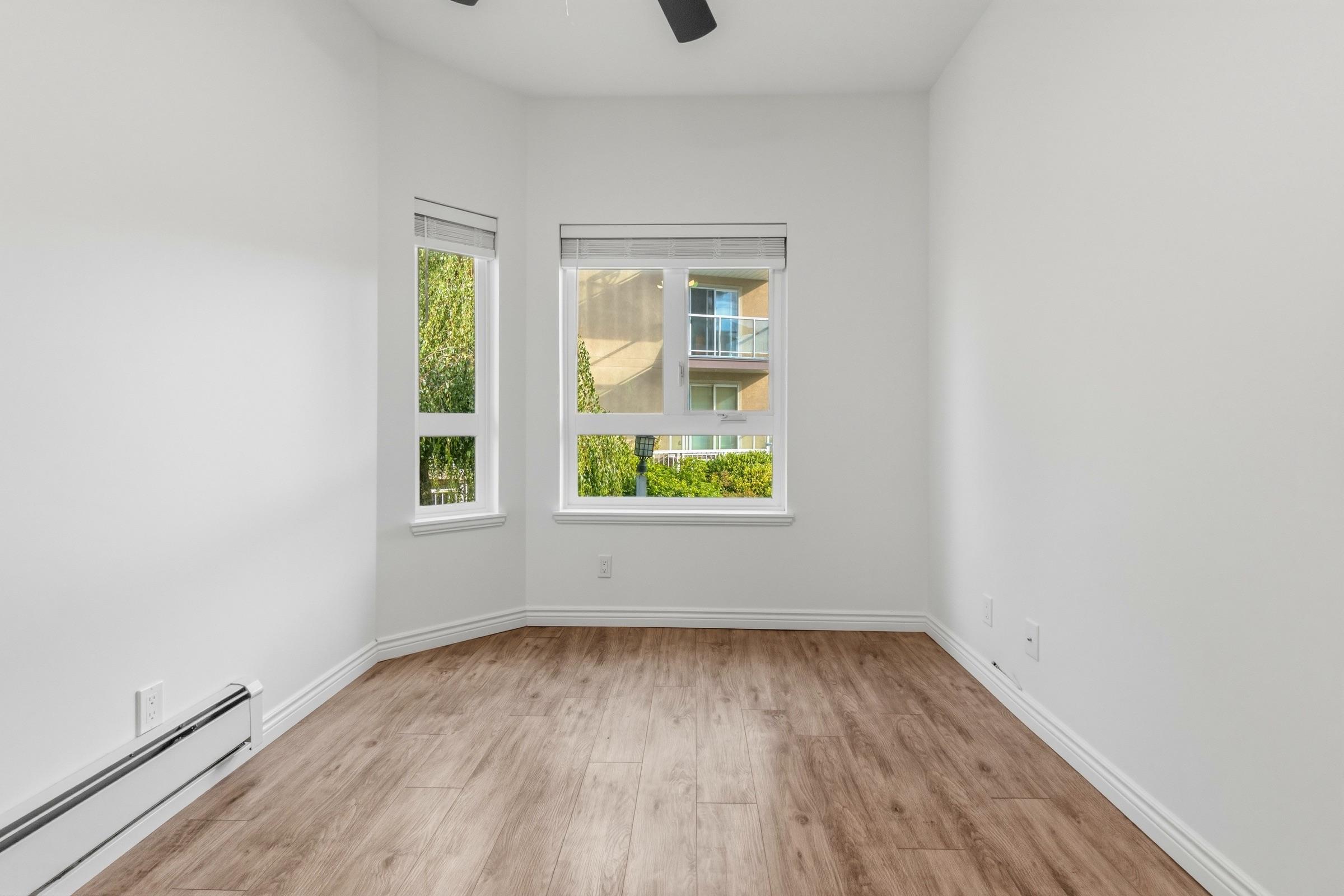 8142 120A Street — frame 7