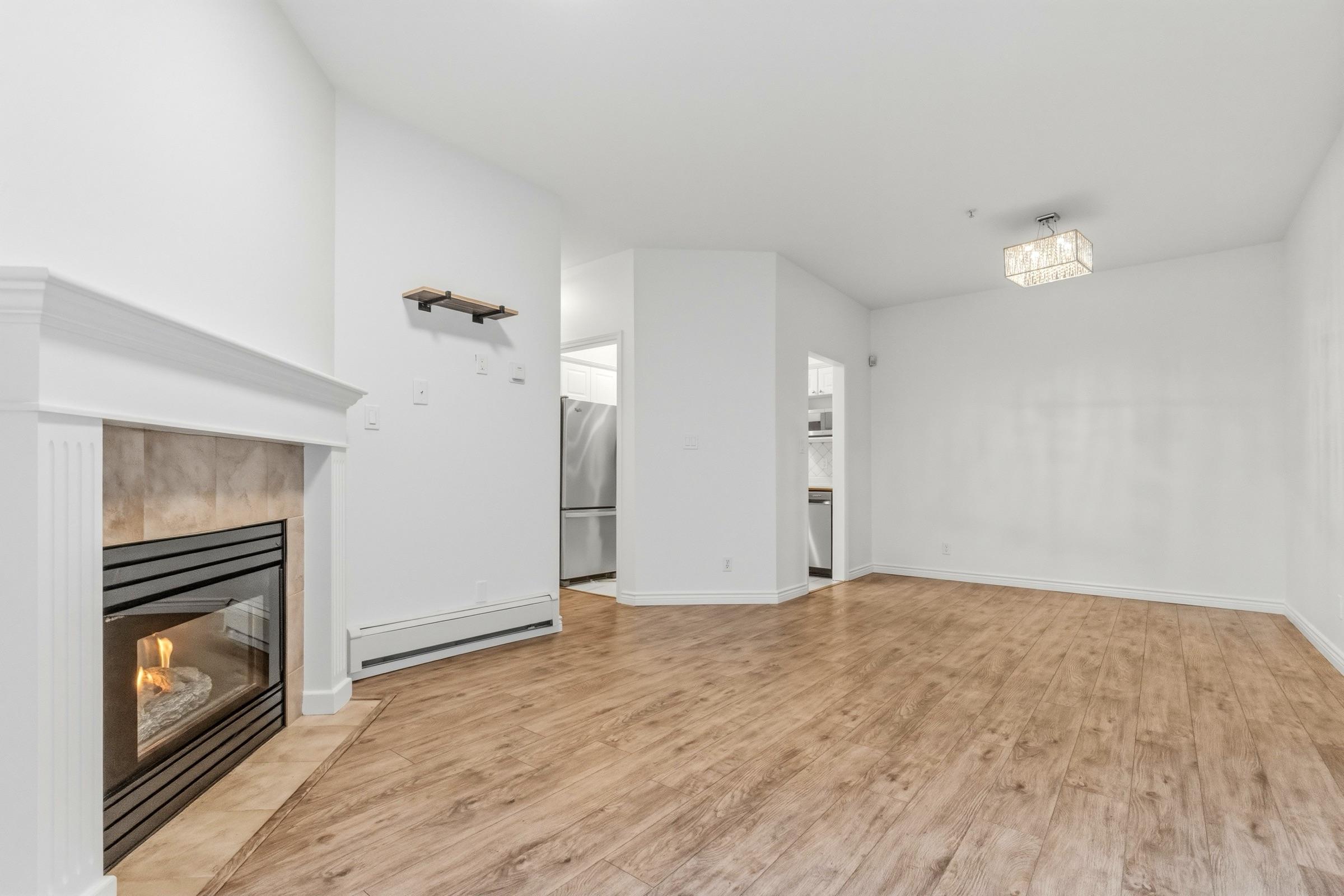 8142 120A Street — frame 12