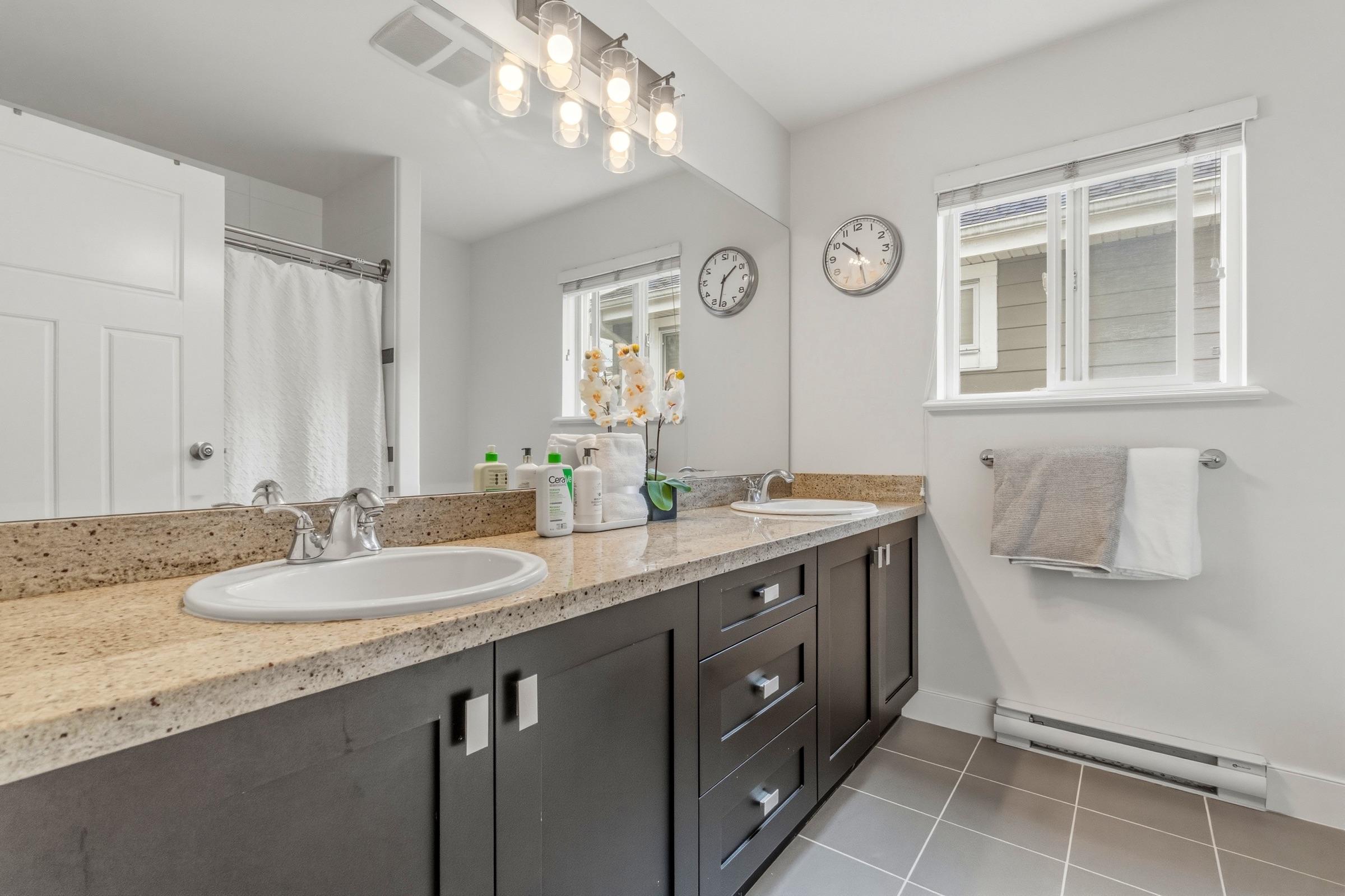 8256 Trondheim Drive — frame 11